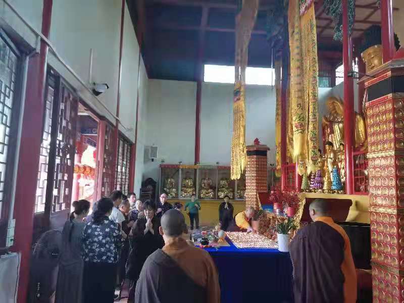 快盈500文殊菩萨圣诞祈福助考法会圆满